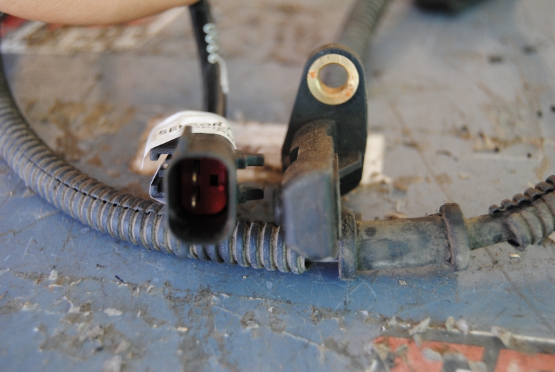 SENSOR ABS TRASERO LADO COPILOTO JEEP GRAND CHEROKEE WJ » Desarmaduria