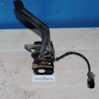 MANILLA CON SEGURO DE CAPOT HYUNDAI G30 2.0 2000