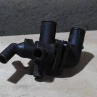 VALVULA DE TERMOSTATO DE  FORD RANGER 2013-2016